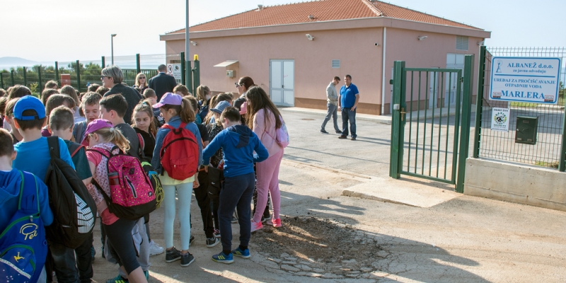 Pulski osnovnoškolci posjetili pročistač na Marleri